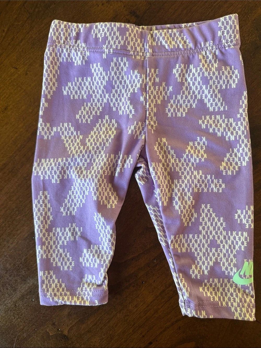 Nike Purple Patterned Capri Leggings with Matching Onesie Top